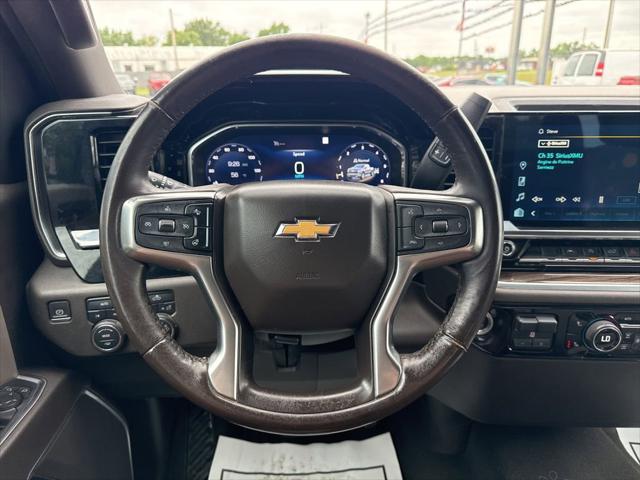 2022 Chevrolet Silverado 1500 4WD Crew Cab Standard Bed LT