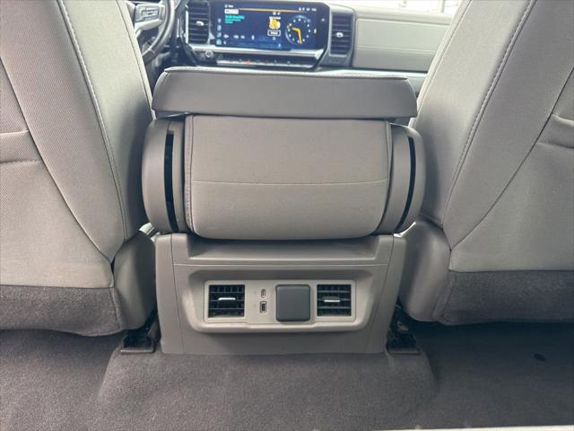 2022 Chevrolet Silverado 1500 4WD Crew Cab Standard Bed LT