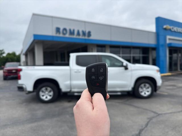 2022 Chevrolet Silverado 1500 4WD Crew Cab Standard Bed LT
