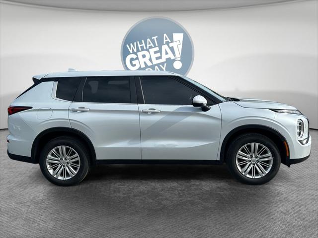 2022 Mitsubishi Outlander ES 2.5 S-AWC