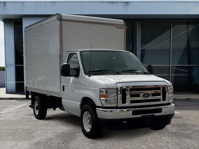 2025 Ford E-350 Cutaway Base