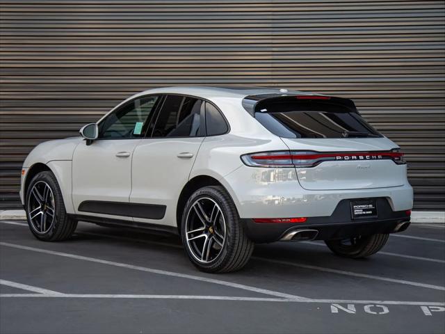 2021 Porsche Macan Standard