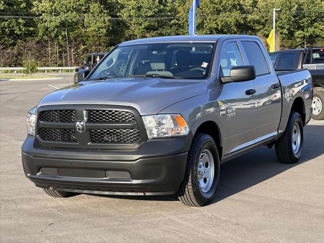2024 RAM Ram 1500 Classic RAM 1500 CLASSIC TRADESMAN CREW CAB 4X4 57 BOX