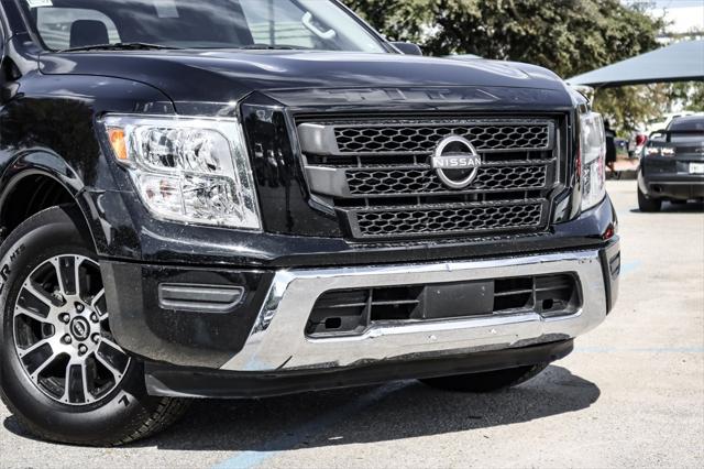 2023 Nissan TITAN Crew Cab SV 4x2