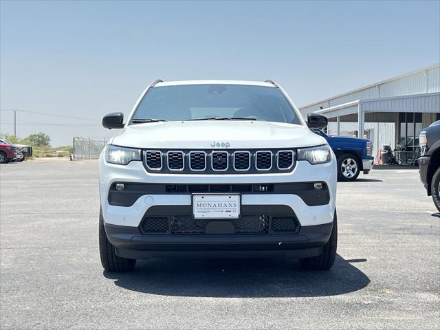 2024 Jeep Compass COMPASS LATITUDE 4X4