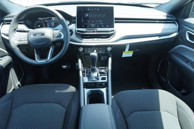 2024 Jeep Compass COMPASS SPORT 4X4