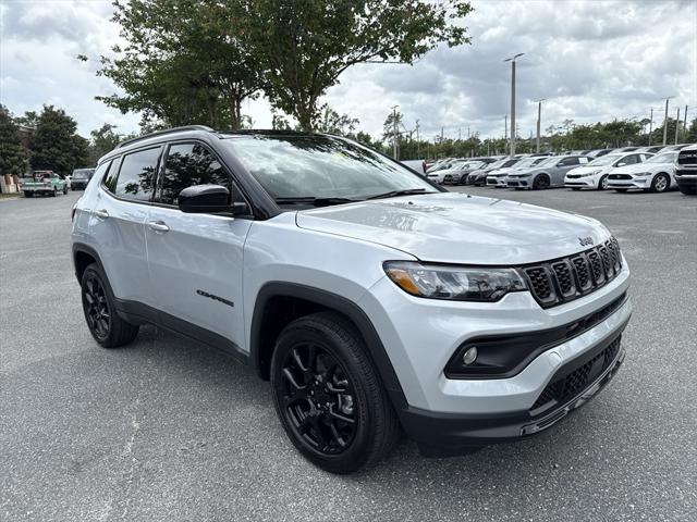 2024 Jeep Compass COMPASS LATITUDE 4X4