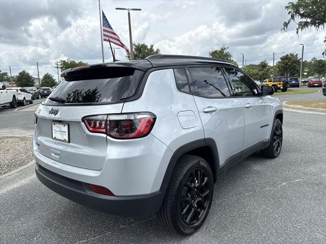2024 Jeep Compass COMPASS LATITUDE 4X4