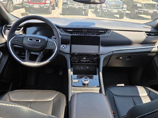 2024 Jeep Grand Cherokee GRAND CHEROKEE L LIMITED 4X4