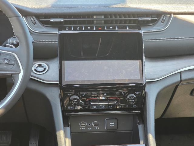 2024 Jeep Grand Cherokee GRAND CHEROKEE L LIMITED 4X4