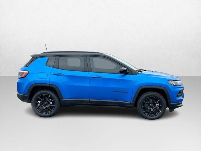 2024 Jeep Compass COMPASS LATITUDE 4X4