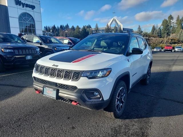 2024 Jeep Compass COMPASS TRAILHAWK 4X4