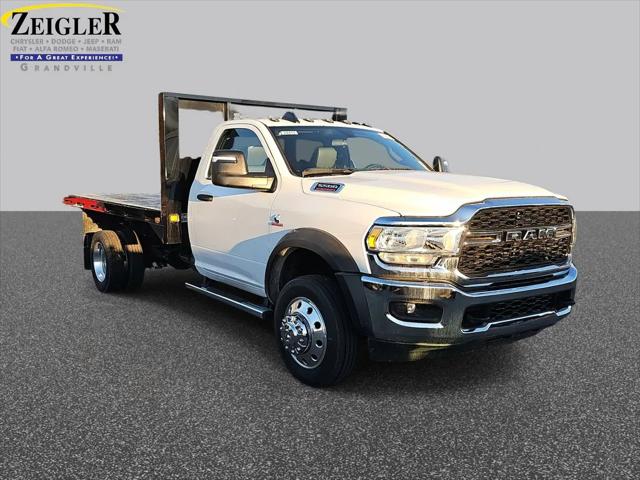 2024 RAM Ram 5500 Chassis Cab RAM 5500 TRADESMAN CHASSIS REGULAR CAB 4X4 84 CA 2024 RAM Ram 5500 Chassis Cab RAM 5500 TRADESMAN CHASSIS REGULAR CAB 4X4 84 CA