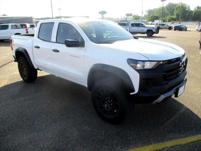 2023 Chevrolet Colorado 4WD Crew Cab Short Box Trail Boss