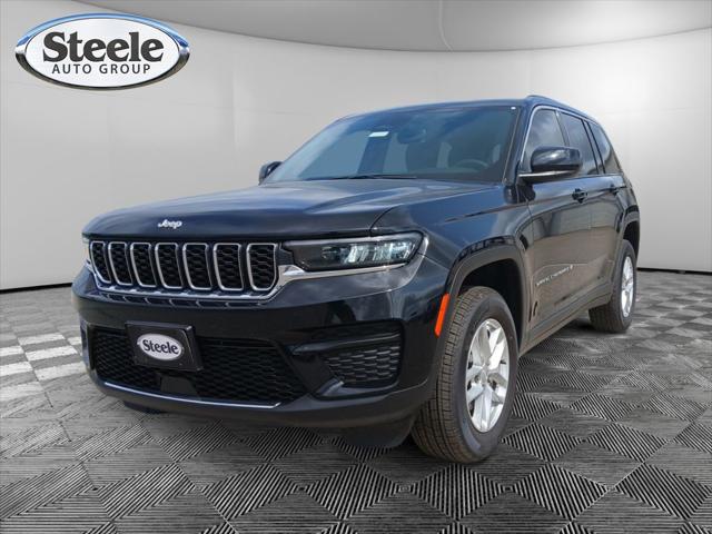 2024 Jeep Grand Cherokee Laredo X 4x4 for sale in Gonzales, TX