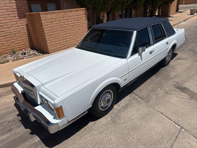 1989 Lincoln Town Car Signature 4dr Sedan for sale in Sierra Vista, AZ