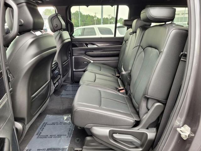 2024 Jeep Wagoneer Series I 4x2