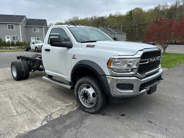 2024 RAM Ram 3500 Chassis Cab RAM 3500 TRADESMAN CHASSIS REGULAR CAB 4X4 60 CA 2024 RAM Ram 3500 Chassis Cab RAM 3500 TRADESMAN CHASSIS REGULAR CAB 4X4 60 CA