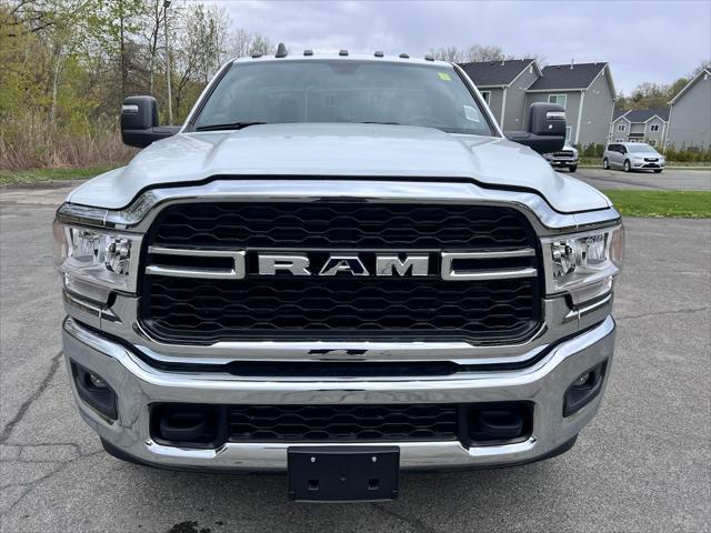 2024 RAM Ram 3500 Chassis Cab RAM 3500 TRADESMAN CHASSIS REGULAR CAB 4X4 60 CA 2024 RAM Ram 3500 Chassis Cab RAM 3500 TRADESMAN CHASSIS REGULAR CAB 4X4 60 CA