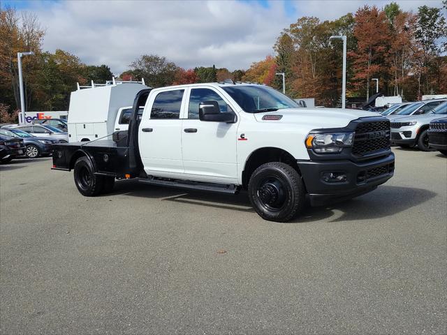 2024 RAM Ram 3500 Chassis Cab RAM 3500 TRADESMAN CREW CAB CHASSIS 4X4 60 CA