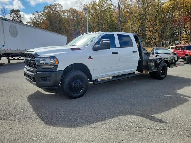 2024 RAM Ram 3500 Chassis Cab RAM 3500 TRADESMAN CREW CAB CHASSIS 4X4 60 CA