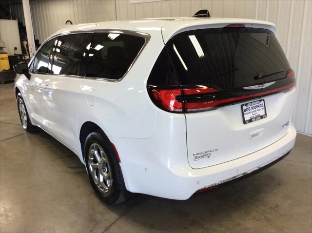 2024 Chrysler Pacifica PACIFICA LIMITED AWD