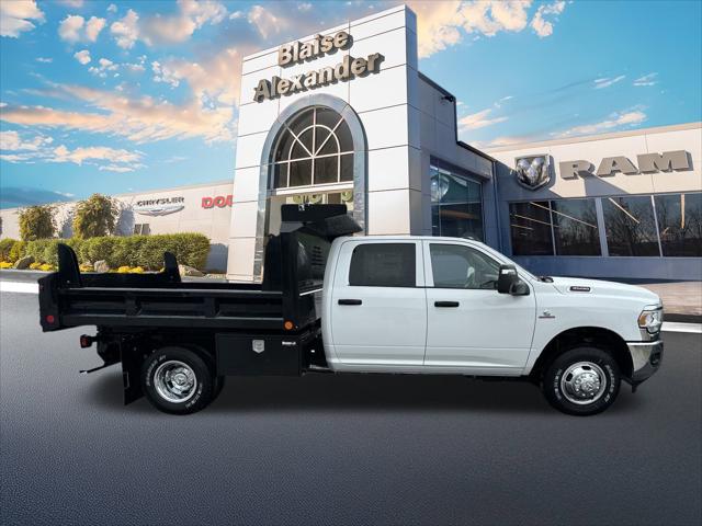 2024 RAM Ram 3500 Chassis Cab RAM 3500 TRADESMAN CREW CAB CHASSIS 4X4 60 CA