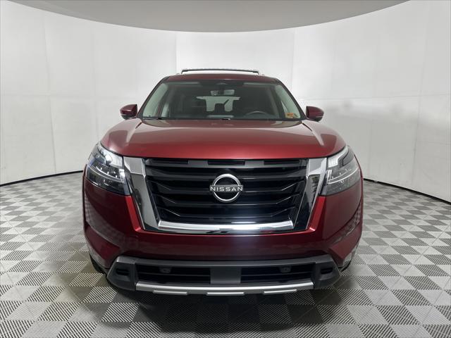 2023 Nissan Pathfinder SL 4WD
