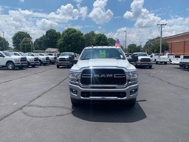 2024 RAM Ram 3500 Chassis Cab RAM 3500 TRADESMAN CREW CAB CHASSIS 4X4 60 CA