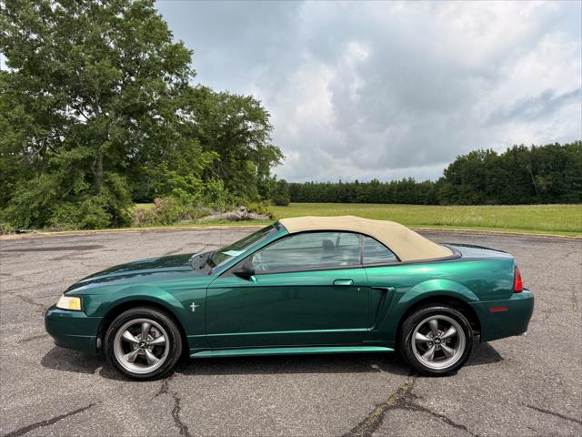 2000 Ford Mustang Convertible