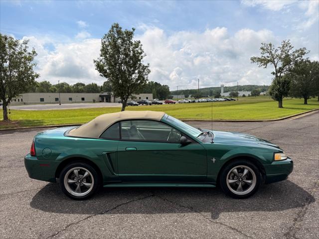 2000 Ford Mustang Convertible
