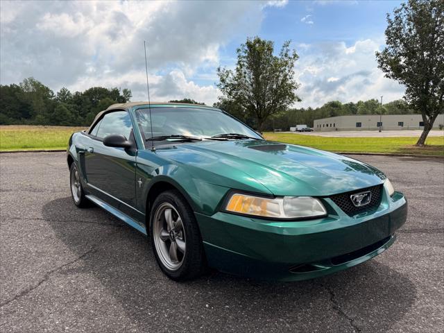 2000 Ford Mustang Convertible