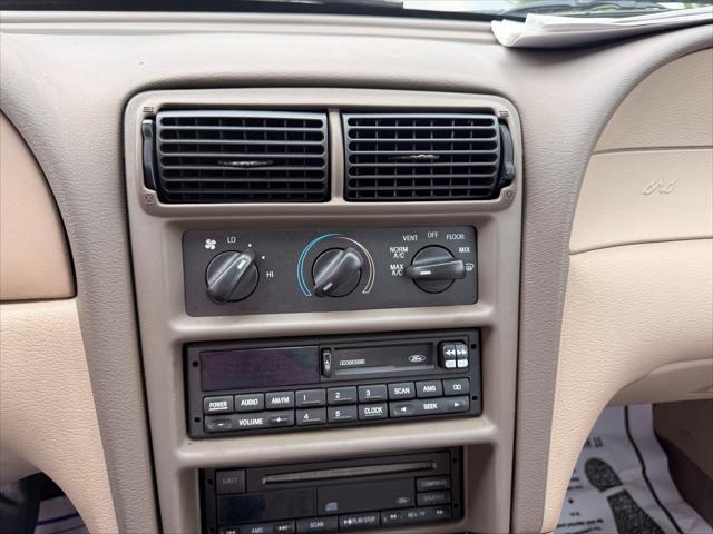 2000 Ford Mustang Convertible
