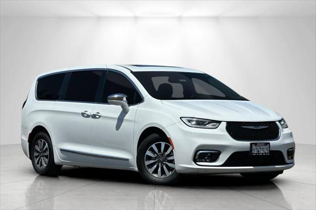 2022 Chrysler Pacifica Hybrid Limited