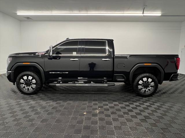 2024 GMC Sierra 3500HD 4WD Crew Cab Standard Bed Denali