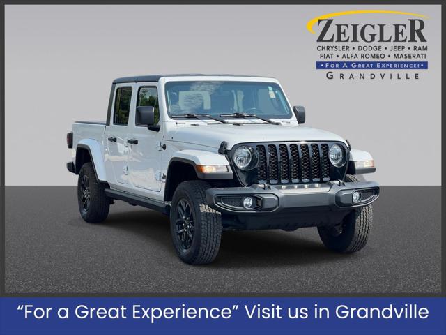 2022 Jeep Gladiator Sport for sale in Grandville, MI
