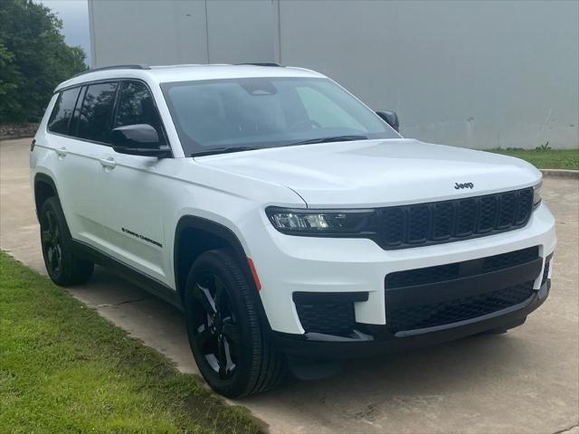 2023 Jeep Grand Cherokee L Altitude 4x4