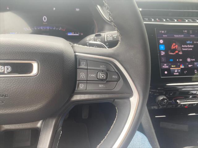 2023 Jeep Grand Cherokee L Altitude 4x4