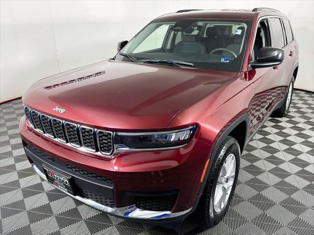 2023 Jeep Grand Cherokee L Laredo 4x4 2023 Jeep Grand Cherokee L Laredo 4x4
