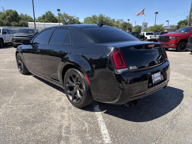 2022 Chrysler 300 S