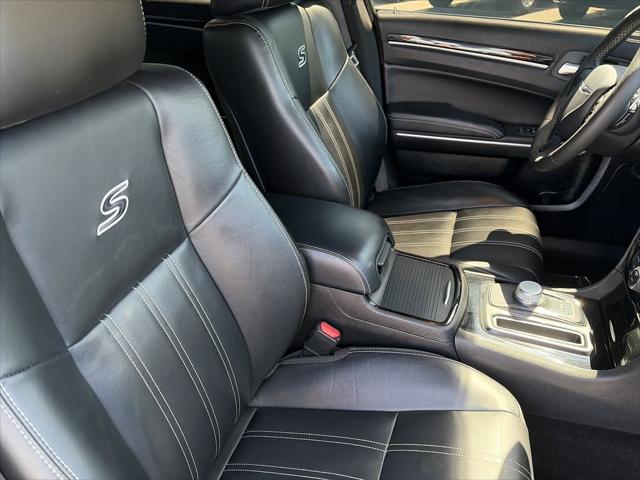 2022 Chrysler 300 S