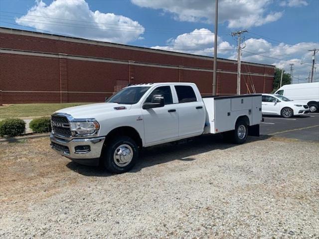 2024 RAM Ram 3500 Chassis Cab RAM 3500 TRADESMAN CREW CAB CHASSIS 4X4 60 CA