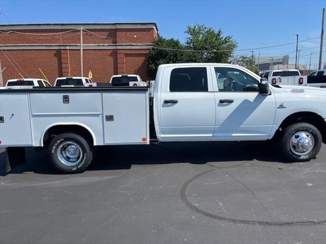 2024 RAM Ram 3500 Chassis Cab RAM 3500 TRADESMAN CREW CAB CHASSIS 4X4 60 CA