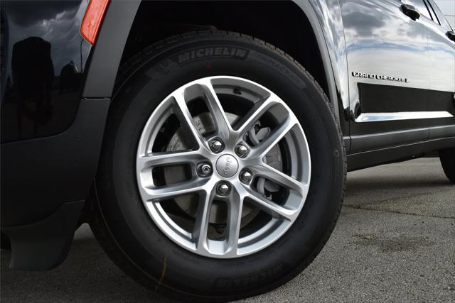 2024 Jeep Grand Cherokee GRAND CHEROKEE LAREDO X 4X2