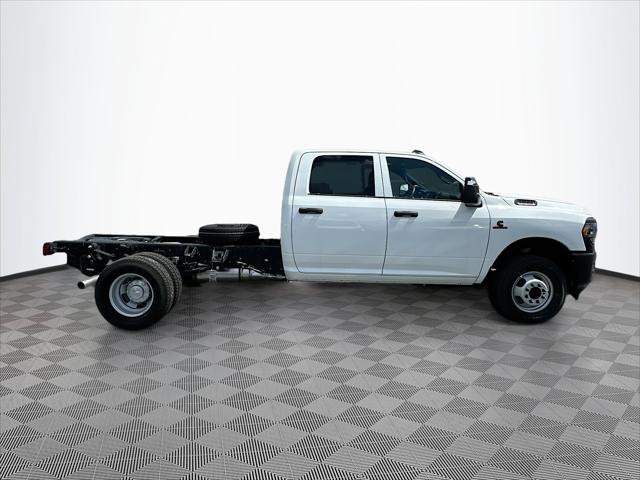 2024 RAM Ram 3500 Chassis Cab RAM 3500 TRADESMAN CREW CAB CHASSIS 4X4 60 CA