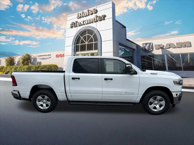 2025 RAM Ram 1500 RAM 1500 TRADESMAN CREW CAB 4X4 57 BOX