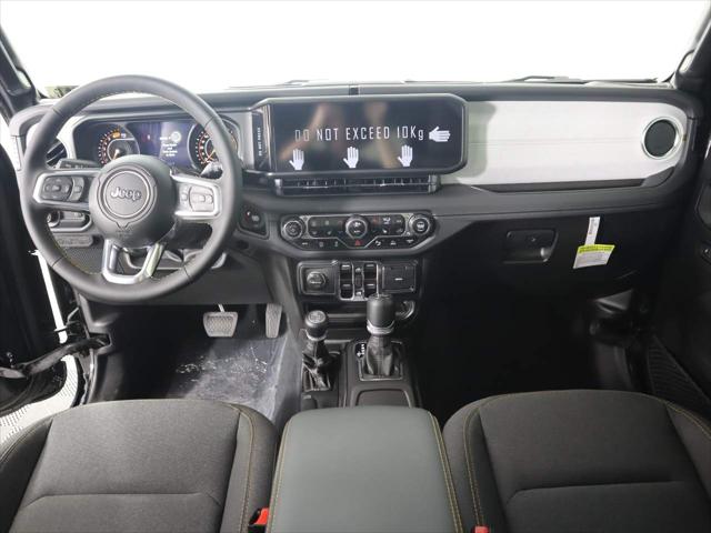 2024 Jeep Wrangler 4-Door Sahara 4x4