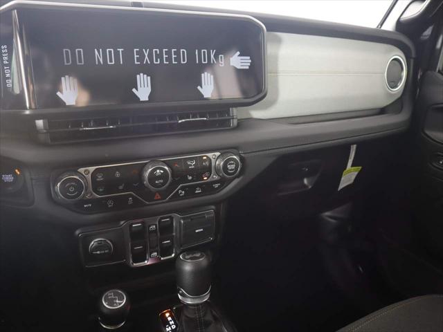 2024 Jeep Wrangler 4-Door Sahara 4x4
