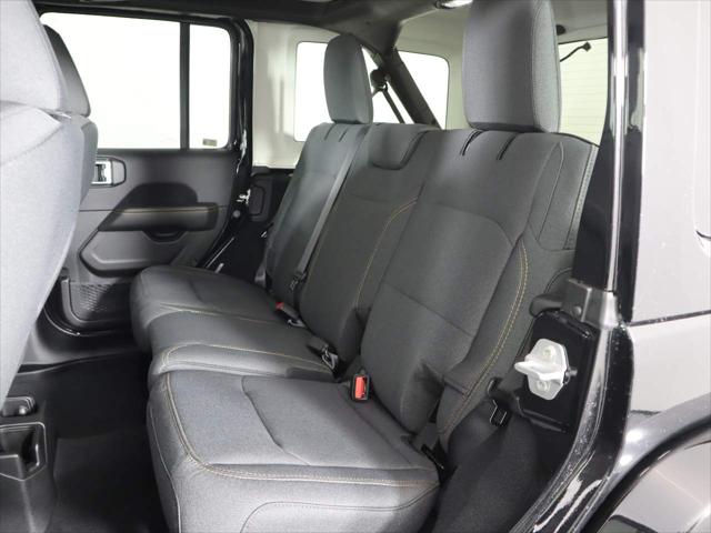 2024 Jeep Wrangler 4-Door Sahara 4x4