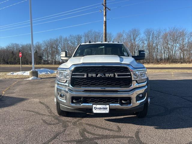 2024 RAM Ram 5500 Chassis Cab RAM 5500 TRADESMAN CHASSIS REGULAR CAB 4X4 84 CA